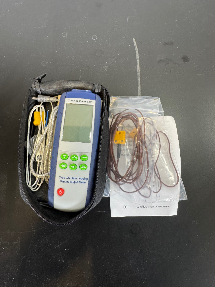 Image of VWR Traceable Type J/K Data Logging Thermocouple Meter